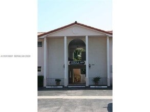 Building Photo - 1431 S 14th Ave