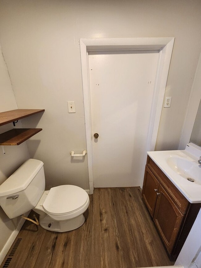 Building Photo - 2317 Richmond Ave