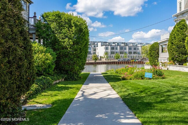 Building Photo - 64 Asbury Ave