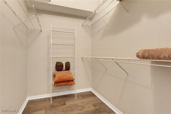 Building Photo - 5959 Sand Wedge Ln