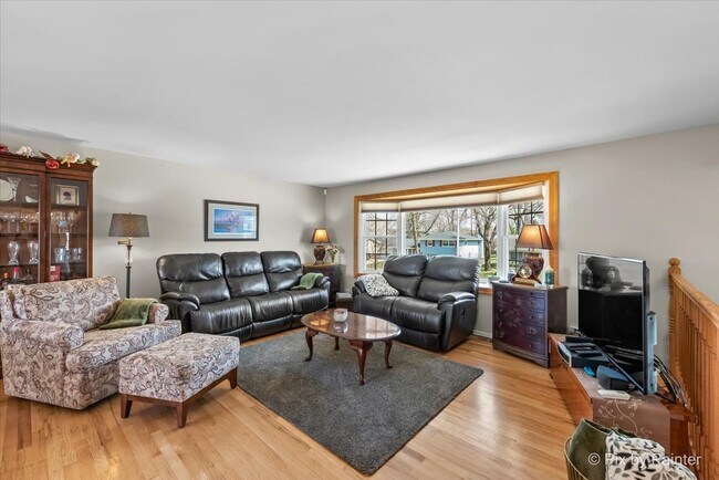 Building Photo - 930 Cornell Ln