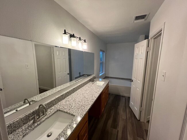 Building Photo - 8015 Copper Trail Dr