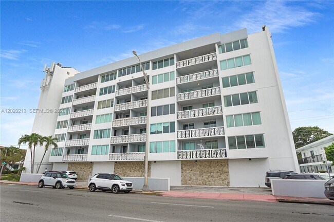 Building Photo - 8233 Harding Ave