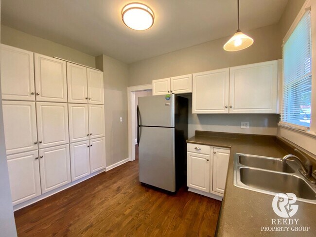 Building Photo - Hampton Heights