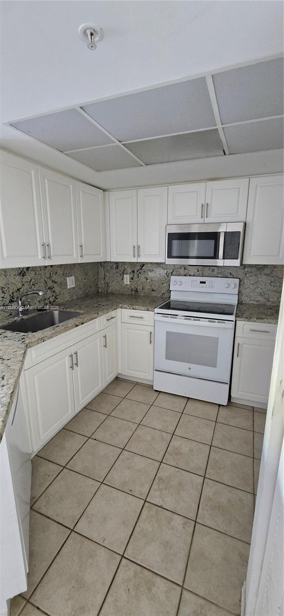 Building Photo - 4149 N Haverhill Rd