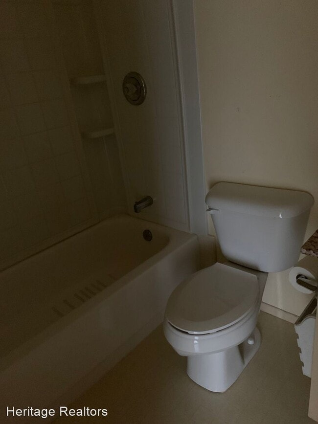 Building Photo - 3 br, 2 bath House - 379 W Deodar