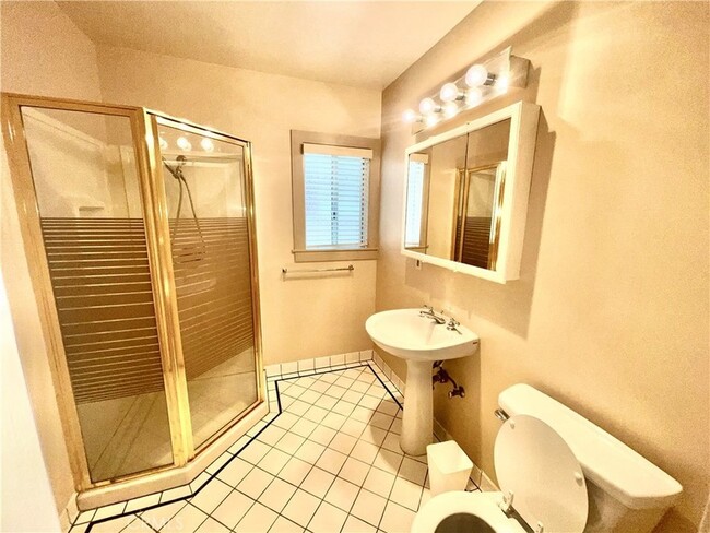 Building Photo - 3601 Cerritos Ave