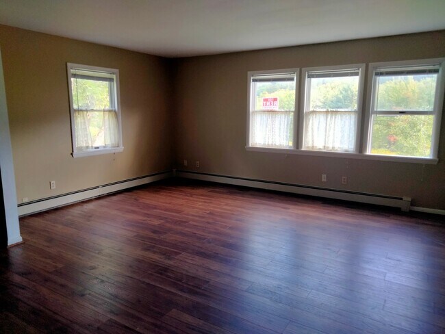 Building Photo - 60313 NY-30