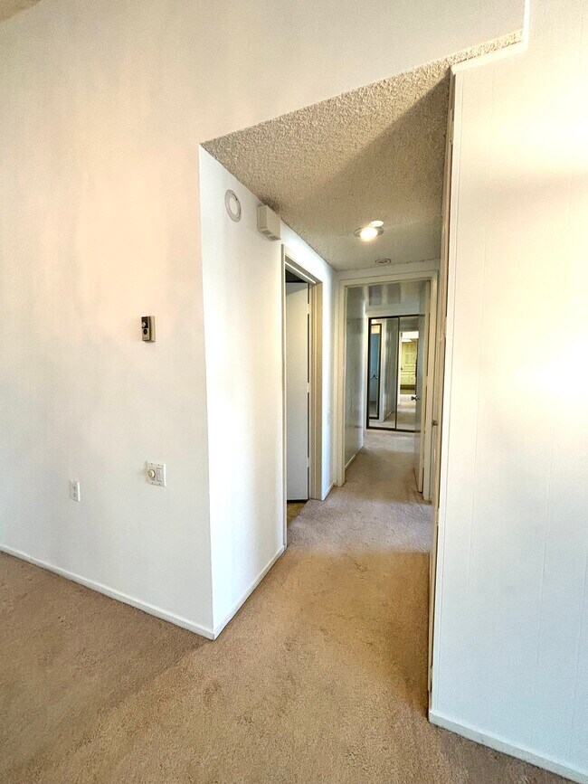 Building Photo - 361 Avenida Castilla