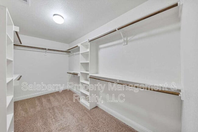 Building Photo - 4904 Ridglea Hills Ct