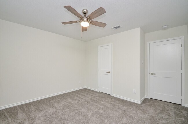 Building Photo - 12963 Centaurus Ct