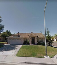 Building Photo - CLEAN 3 BEDROOM IN OAKDALE!