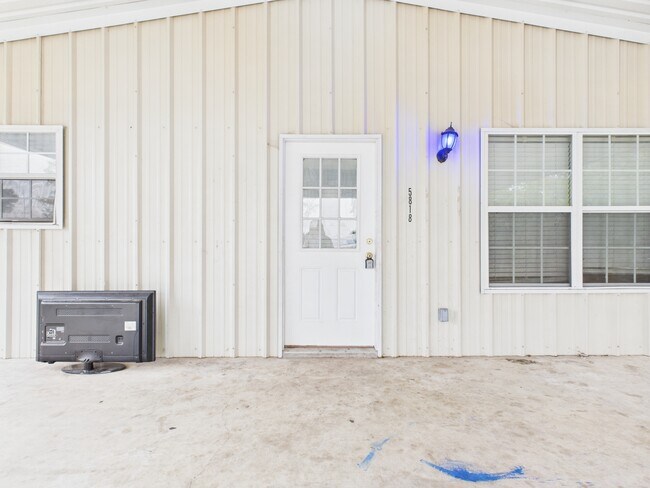 Building Photo - 5822 Leonard Rd