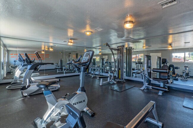 Building Photo - 3402 N 32nd St