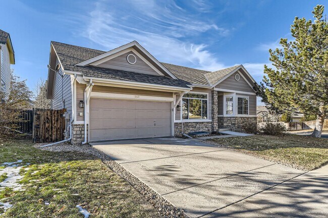 Building Photo - Spacious 4 Bed/ 3 Bath Home with Finished Basement