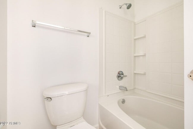 Building Photo - 1920 E Bell Rd