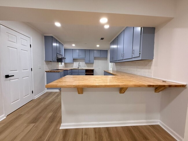 Building Photo - Recently Remodeled | Spacious Open Layout | Move-In Ready