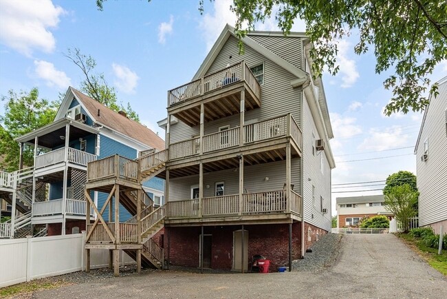 Building Photo - 154-156A Franklin St