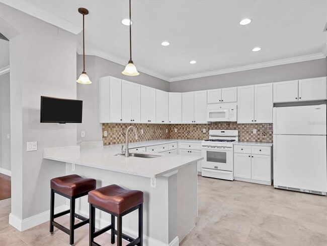 Building Photo - 7021 Woodmore Terrace