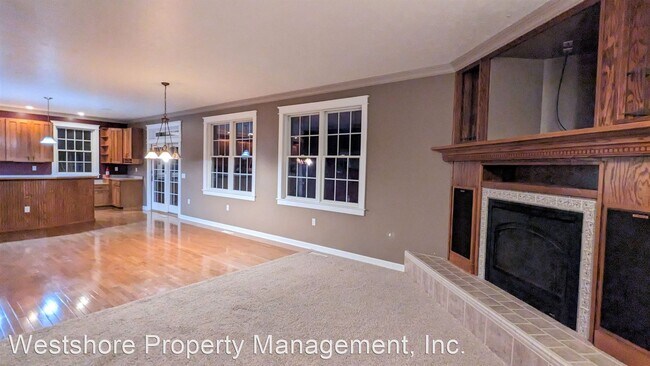 Building Photo - 5 br, 3.5 bath House - 4881 Townsend Ct.