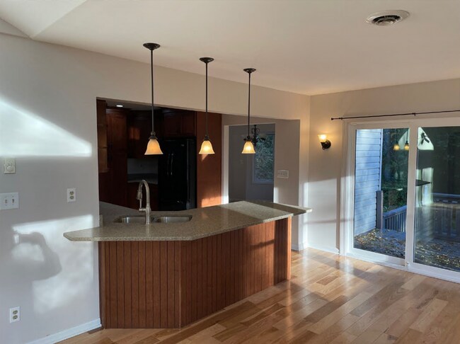 Building Photo - Spacious 5-Bedroom Home with Finished Base...