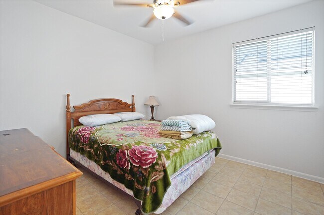 Building Photo - 22322 Albee Dr