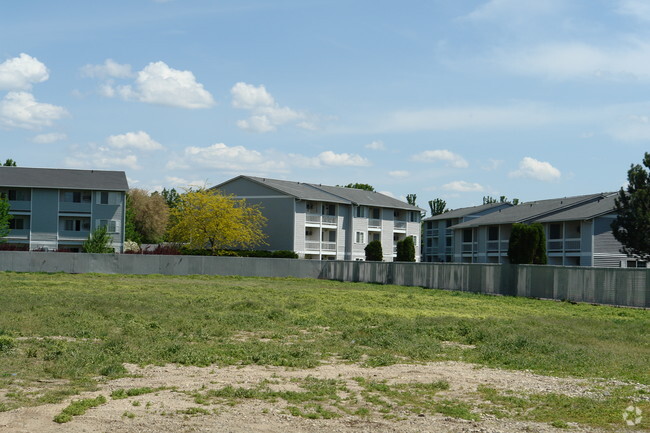 Building Photo - Towne Square Apartments