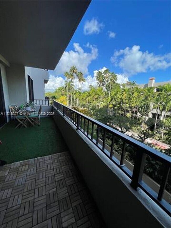 Building Photo - 151 Crandon Blvd