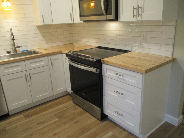 Kitchen - 719 Valley St