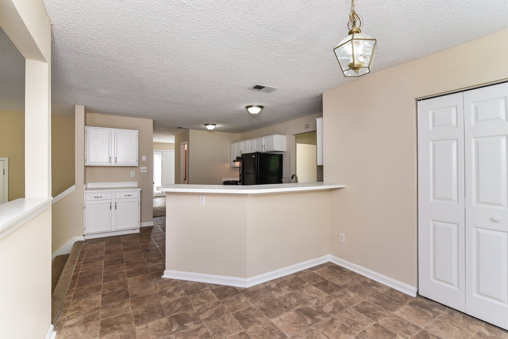 Building Photo - 3075 Countryside Ln SW