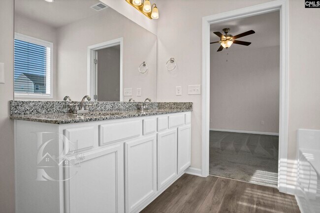 Building Photo - 807 Spring Cress Dr