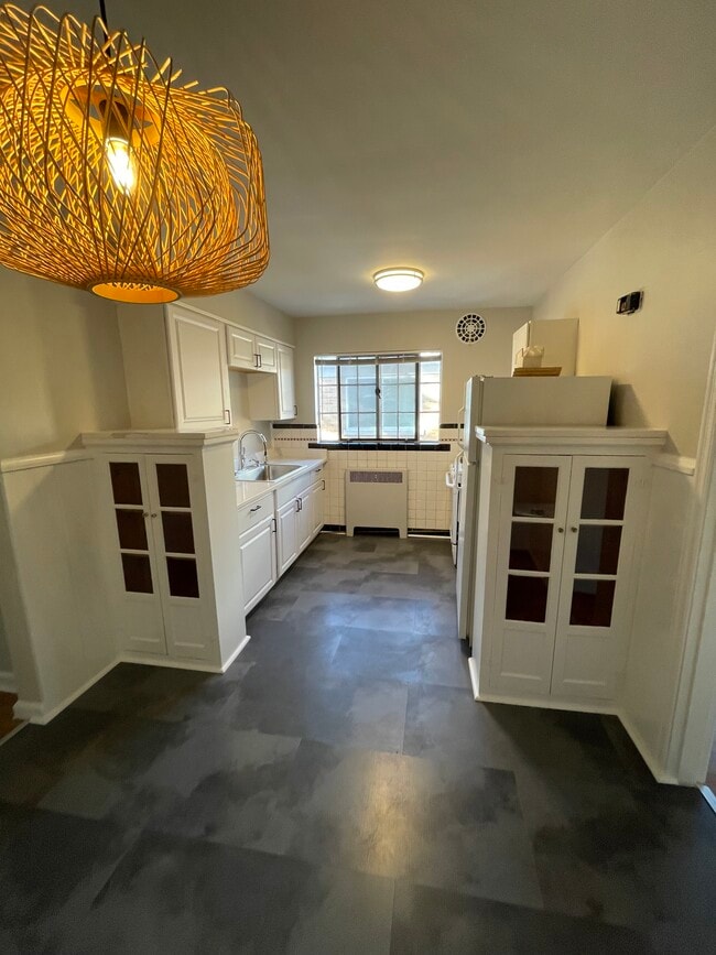 Building Photo - 6623 Ravenal Ct