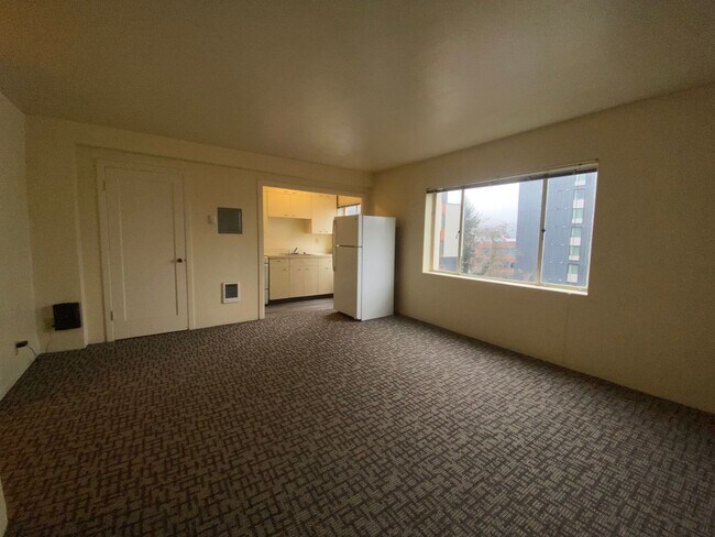 Interior Photo - Eugene Manor Apartments