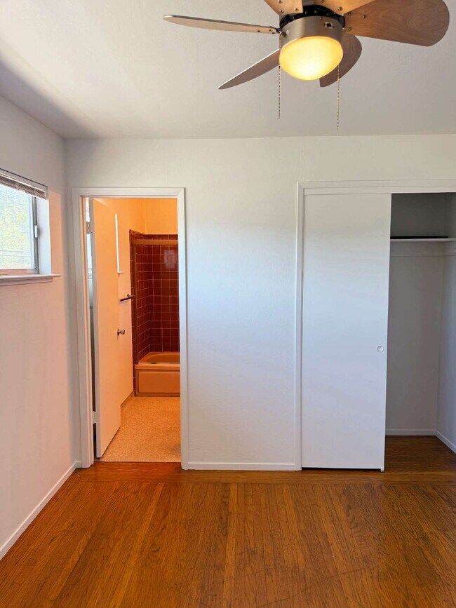 Building Photo - Charming 1BD/1BA Apartment Near Sonoma Plaza - Available Now.