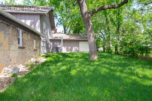 Building Photo - 5101 Hardy-