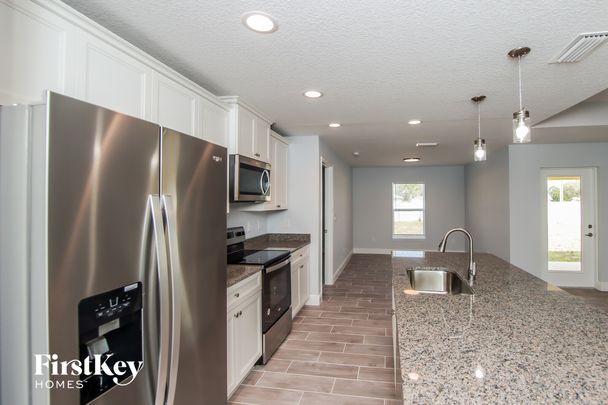 Building Photo - 541 Bird Ave SE