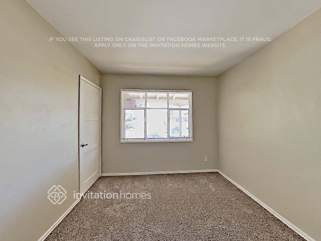 Building Photo - 8647 Tyrone Ave