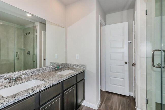 Building Photo - 5622 Briana Dee Dr