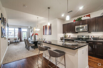 Amberley at Inverness | Englewood, CO Apartments | Kitchen - Amberley at Inverness