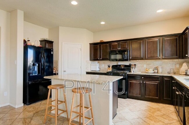 Building Photo - 2035 Ferndale Rd SE