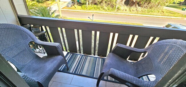 Building Photo - 4 Bedroom Cabin Style Rental in Port ST John