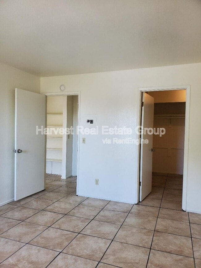Building Photo - 2155 51st Ave