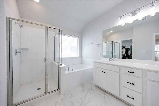 Building Photo - 2021 Cartway Ct