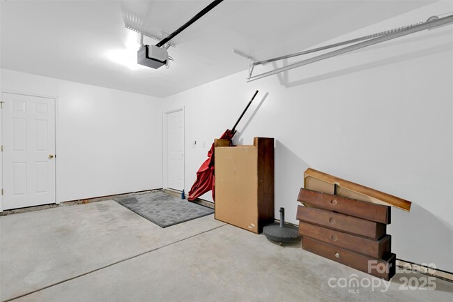 Building Photo - 2290 Hanover Drive