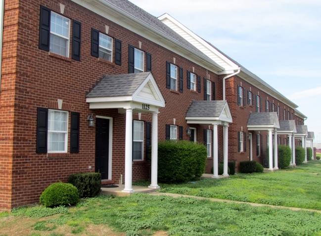 Primary Photo - Red Mile Square Townhomes