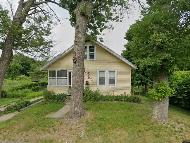 Primary Photo - 19 Boyd St