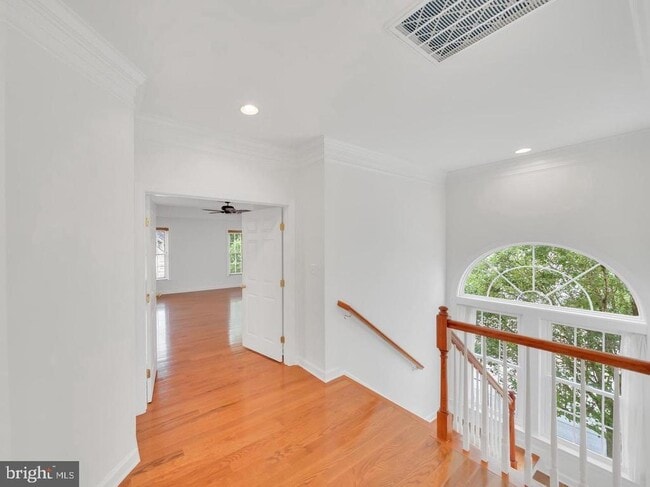 Building Photo - 224 Sundance Ln