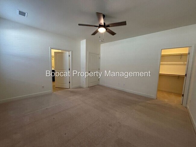 Building Photo - 1120 Dapple Dr