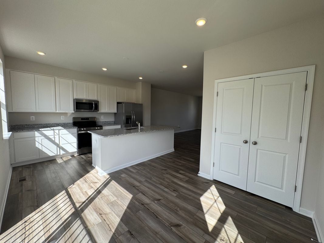 Building Photo - 57 Gray Silver Rd