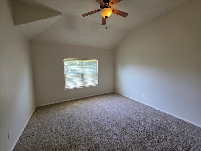 Building Photo - 22023 Cascade Hollow Ln